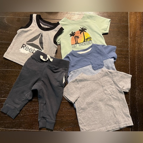 Baby Infant 0-3M bundle of clothing - t shirts, sweat pants, tank tops - Picture 1 of 13